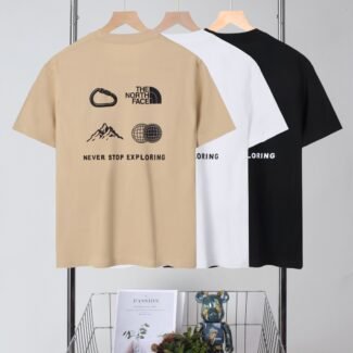 2025 North Face summer new style, with abstract mountain pattern on the back and classic brand logo print