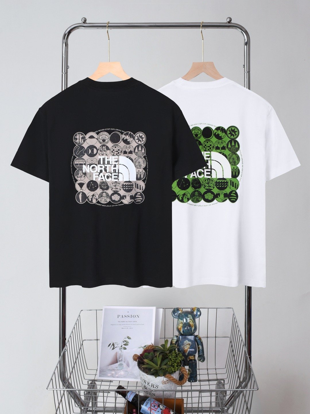 2025 North Face summer new back brand conceptual print