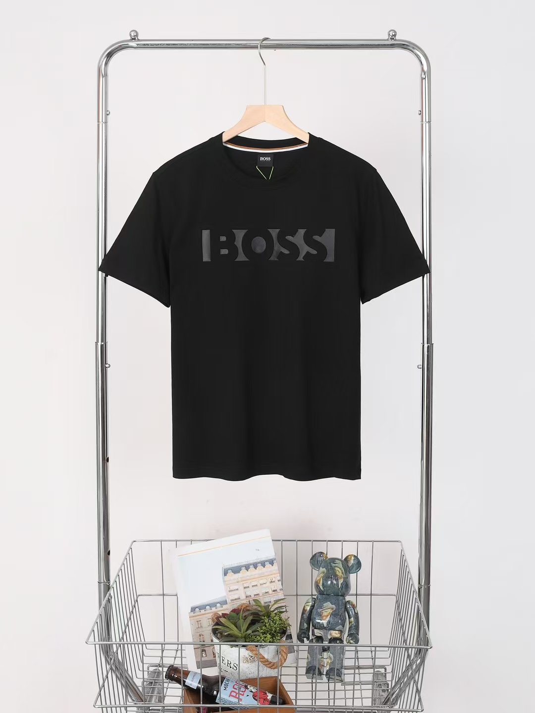 HUGO BOSS Tee1 Short-sleeved Round-necked T-shirt In Black