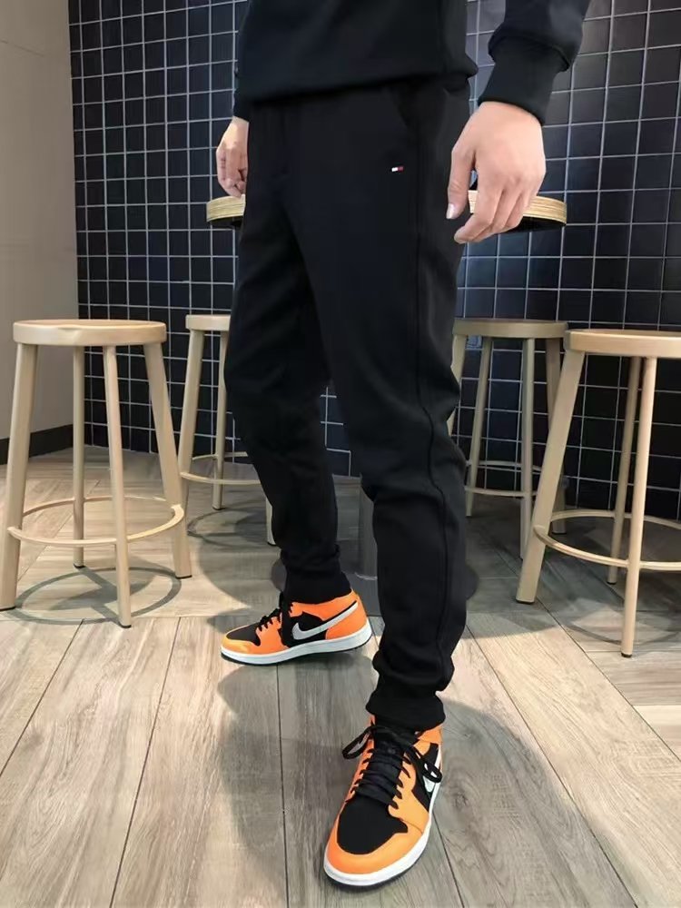 Tommy Hilfiger Performance essentials logo cuffed sweatpants in gray heather
