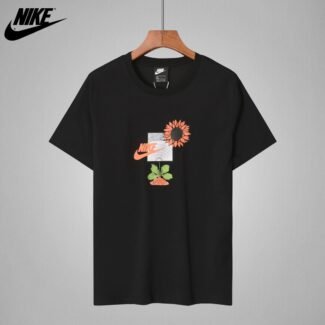 Nike Men's Sunflower T-Shirt in Black Nike
